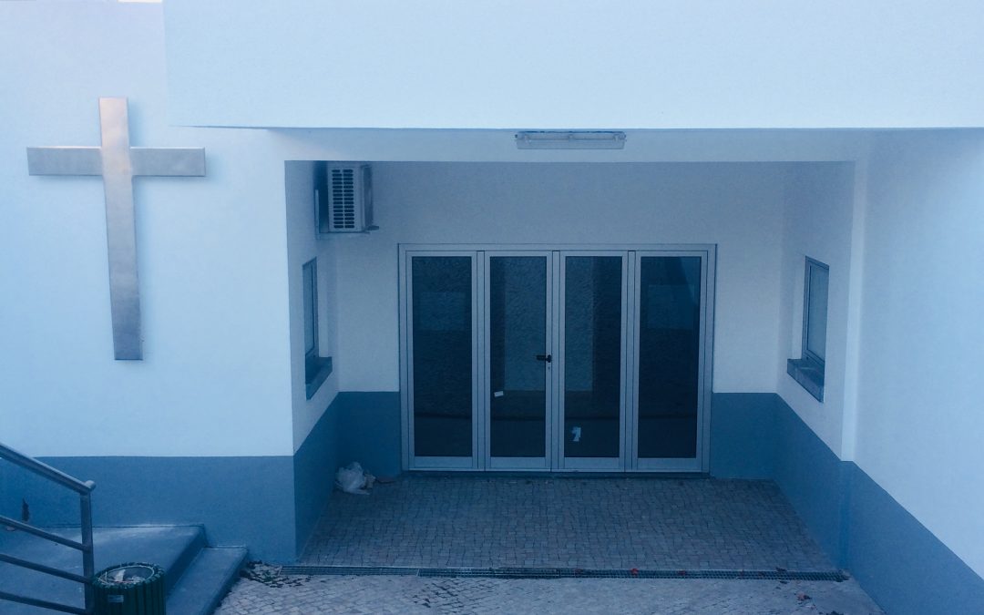 Capelas funerárias abrem para a semana