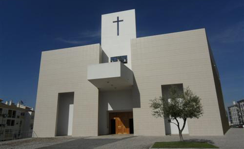 Eucaristia animada pela equipa Alpha na Igreja da Cruz Vermelha – Domingo dia 1 pelas 12h00